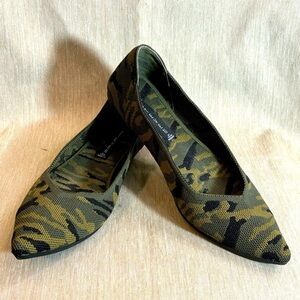 STEVEN BY STEVEN MADDEN Sz 9 Rosy Pointy Toe Camo Rothy’s Style Slip On Shoe